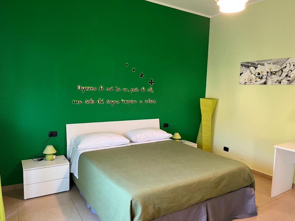 Color House Malpensa B&B Cassano Magnago Exteriör bild