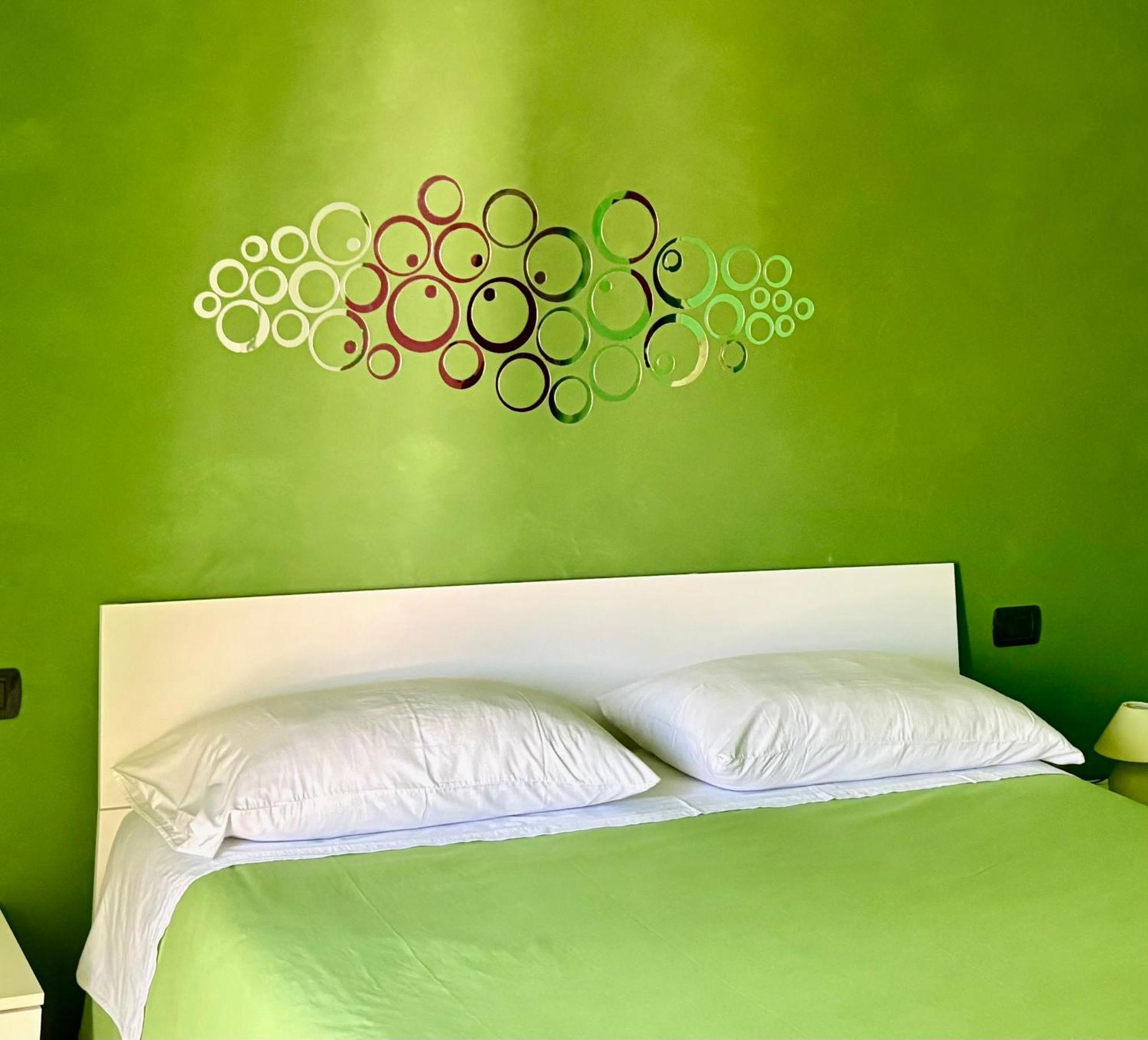 Color House Malpensa B&B Cassano Magnago Exteriör bild