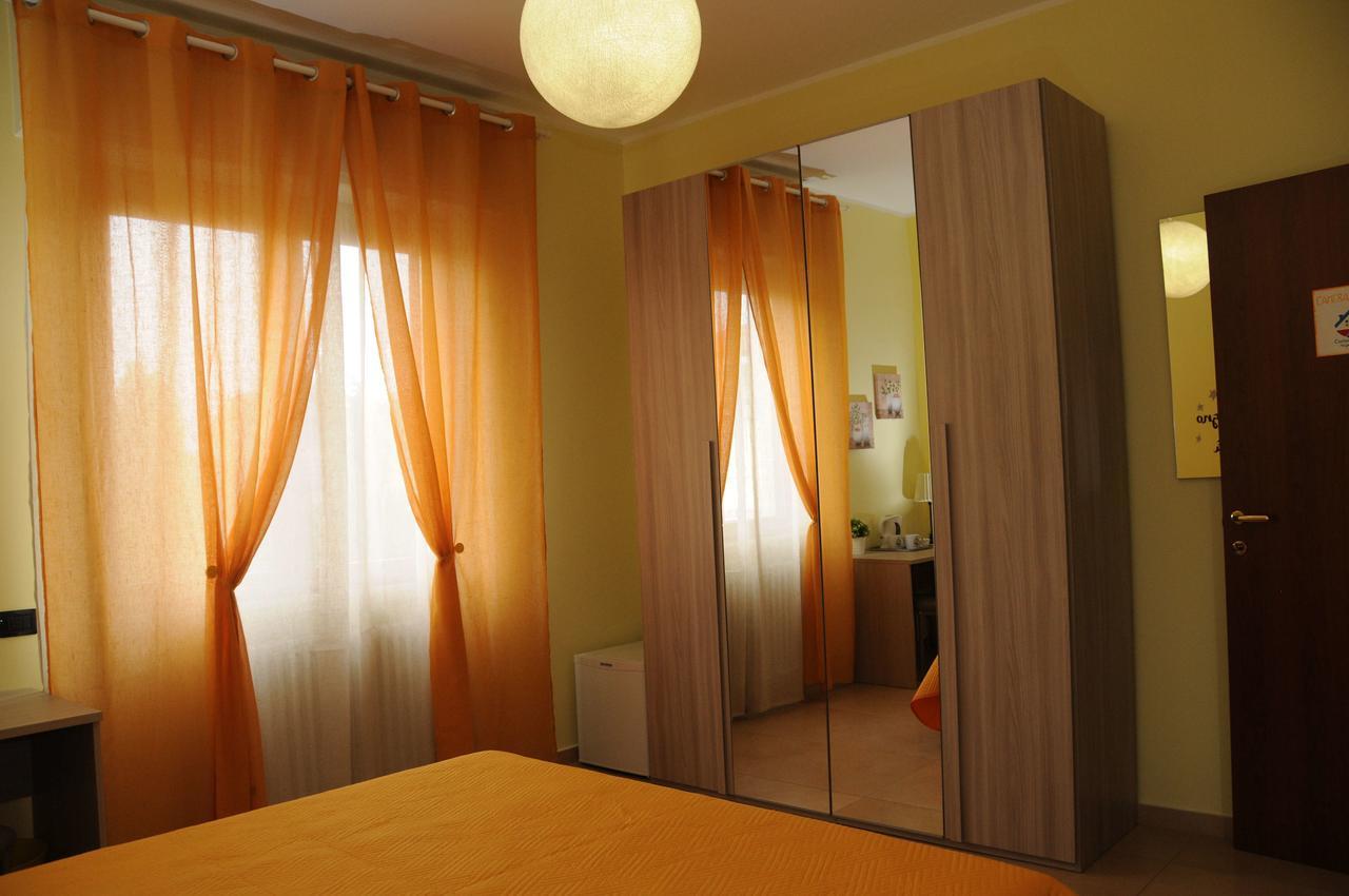 Color House Malpensa B&B Cassano Magnago Exteriör bild